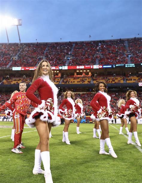 Best NFL Cheerleading Outfits 2021 — The Sideline Secrets