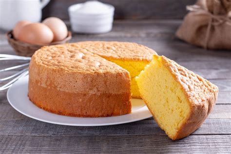 Aprenda como fazer bolo na panela comum e na panela de pressão É muito