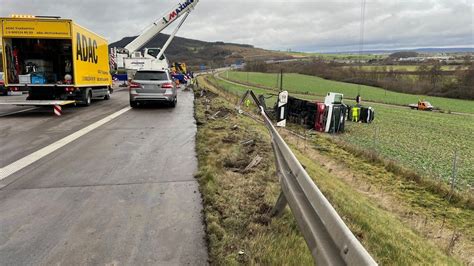 Hunderttausende Euro Schaden Autotransporter Verungl Ckt Auf A Bei