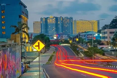 Mentang Mentang Dekat Dengan Singapura Kota Bau Kencur Ini Semena Mena