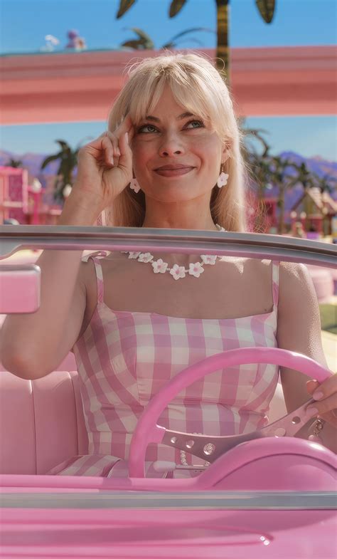 X Margot Robbie As Barbie In Barbie Movie Iphone Hd K