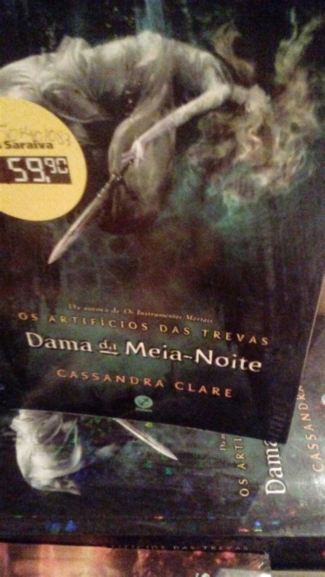 Pin de Marília Carolina de Cássia em Livros filmes e eventos Dama da