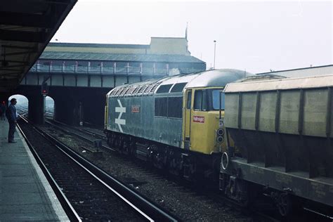 Class 56 56037 Richard Trevithick At Tonbridge In Charge Flickr