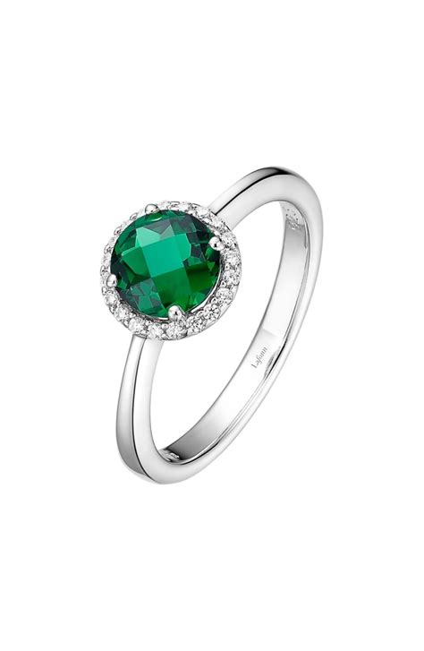 The 21 Most Stunning Emerald Engagement Rings | Who What Wear