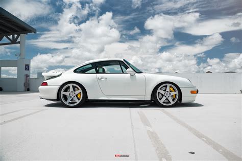 Porsche 993 Turbo On Hre 305m Wheels Boutique