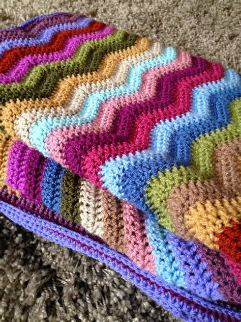 Images By Bonnie Smith On Mantas 48e Granny Stripe Crochet Tunisian Crochet Blanket V Stitch