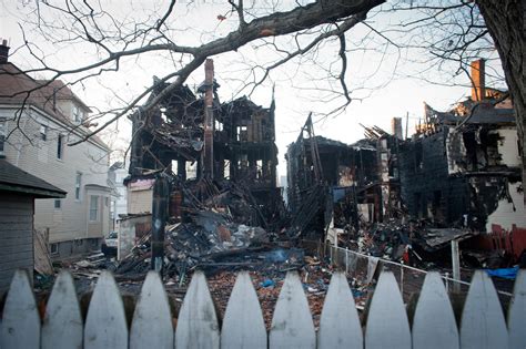 5 Die in Fire That Destroys 3 Homes in New Jersey - The New York Times