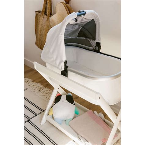 UPPAbaby White Bassinet Stand + Reviews | Crate & Kids