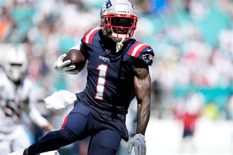 Patriots Devante Parker Reach Reported Three Year Contract Extension