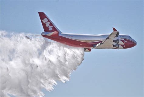 Boeing 747- Global SuperTanker Service N744ST