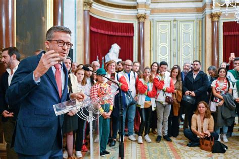 Trof Us Para As Marchas Populares De Lisboa Egeac Cultura Em Lisboa