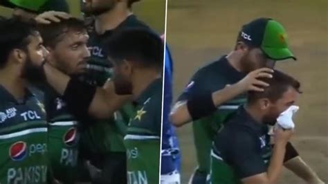 Shaheen Afridi Consoles Zaman Khan After Debutants Effort Goes In Vain