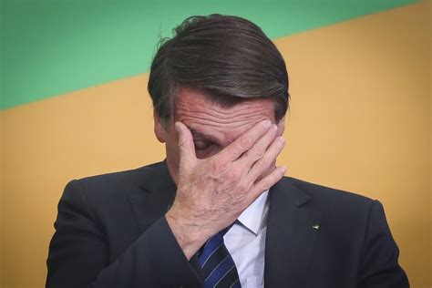 Pronunciamento De Bolsonaro é Acompanhado De Panelaços Pelo País