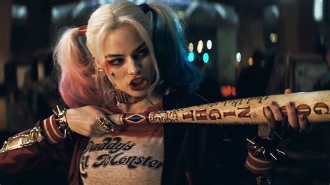 Hey Puddin'! Margot Robbie releases first image of Harley Quinn from ...