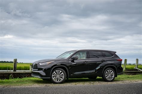 Review: 2021 Toyota Highlander Hybrid Platinum AWD - Hagerty Media