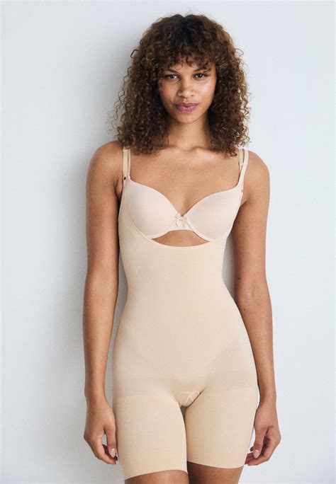 Spanx Everyday Shaping Open Bust Mid Thigh Shapewear Soft Nude Sand