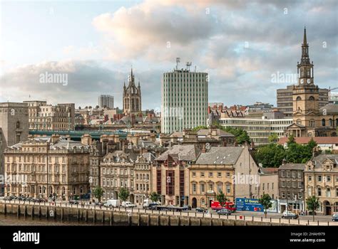 Newcastle upon tyne stadtansicht hi-res stock photography and images ...