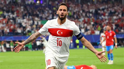 Avusturya Türkiye maçı sonrası Hakan Çalhanoğlu ndan final sözleri