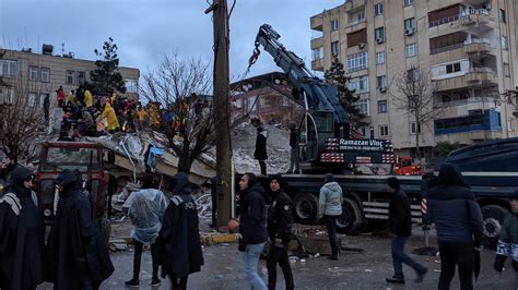 Earthquakes in Turkey and Syria have killed over 3,400 people : NPR