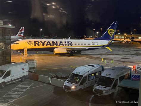 Review Of Ryanair Flight From Dublin To Newquay In Economy