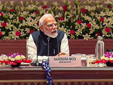 Pm Narendra Modi Chairs Niti Aayogs 8th Governing Council Meet India