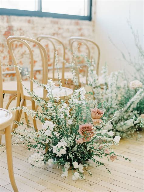 Peach wedding inspiration with spring flowers