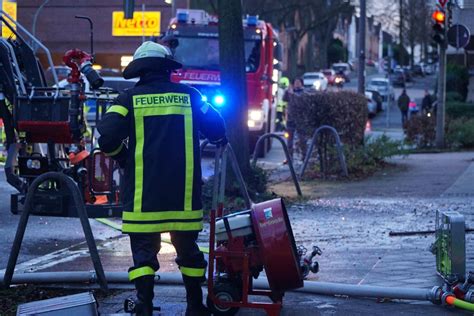 Brand in Mehrfamilienhaus Fotos vom Feuerwehr Großeinsatz in Waltrop