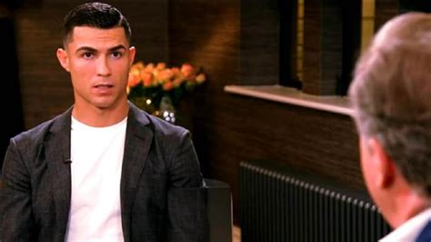 CRISTIANO RONALDO EMOCIONA SE AO FALAR SOBRE A PERDA DO FILHO