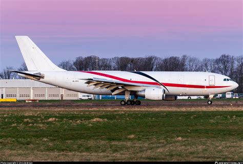 L Efc Easy Charter Airbus A B F Photo By Chris De Breun Id