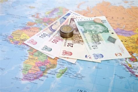 Travel Tips: Currency Exchange Tips To Save You Money