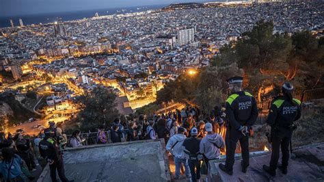 Nuevo desalojo de los búnkeres del Carmel FOTOS