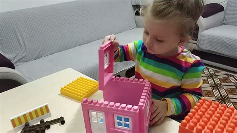 LEGOLARDAN EV YAPMAK LEGOLARDAN EV NASIL YAPILIR LEGO EV RENKLİ LEGOLAR