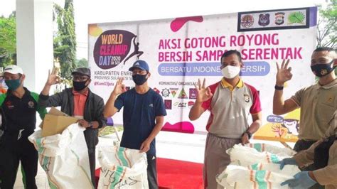 Peringati World Clean Up Day Warga Enrekang Diingatkan Protokol