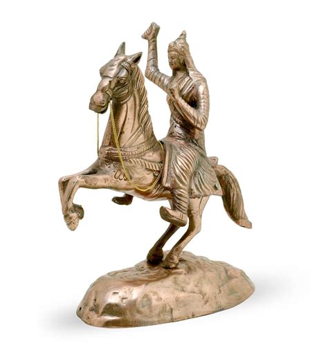 CraftEarth Black Metal Rani Laxmi Bai Statue - CRAFTEARTH