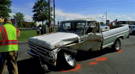 Four Vehicle Crash At Jake Alexander Boulevard Mooresville Road