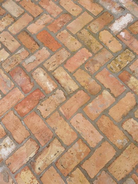 Reclaimed Thin Bricks Floor Tiles And Pavers Are Available Nationwide