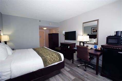 Best Western Paramus Hotel & Suites Paramus | Bookonline.com