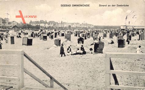 Świnoujście Swinemünde Pommern Strand an der Seebrücke Strandkörbe xl