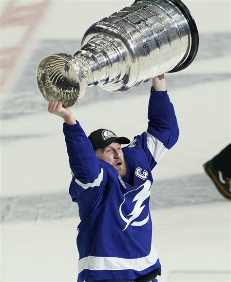 Photos Tampa Bay Lightning Defeat Montreal Canadiens Stanley Cup