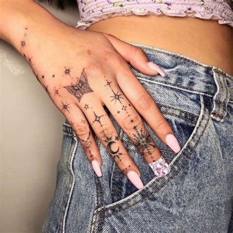 Ideas Tatuajes Lindos En Manos Para Mujeres