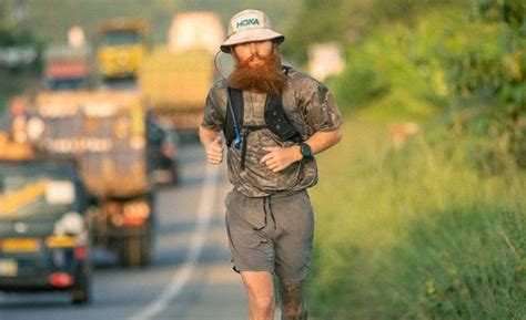 Sono Un P Stanco Britannico Diventa La Prima Persona A Correre Per