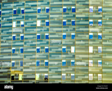 The New Aloft London ExCel Hotel Stock Photo - Alamy