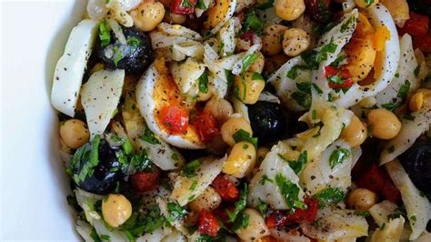 Salada de Bacalhau e Grão de Bico Salada de Bacalhau e Grão Cozinha