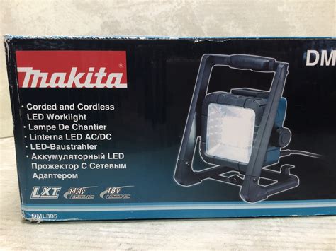 Makita Dml805 18v Lxt Lithium Ion Cordless Corded 20 L E D Flood Ligh