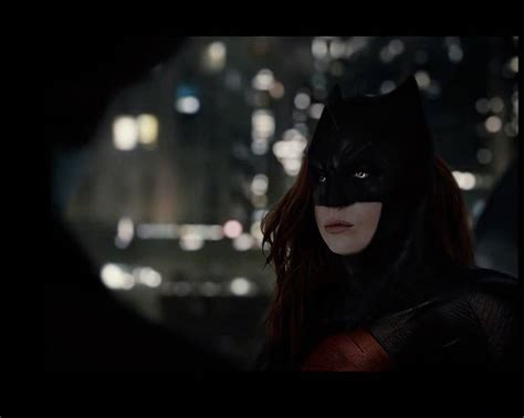 Karen Gillan As Snyderverse Batwoman By Visualgodx By Tytorthebarbarian On Deviantart