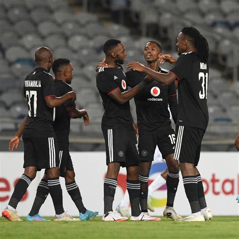 Orlando Pirates Rs Berkane Clash In Caf Confederation Cup Final