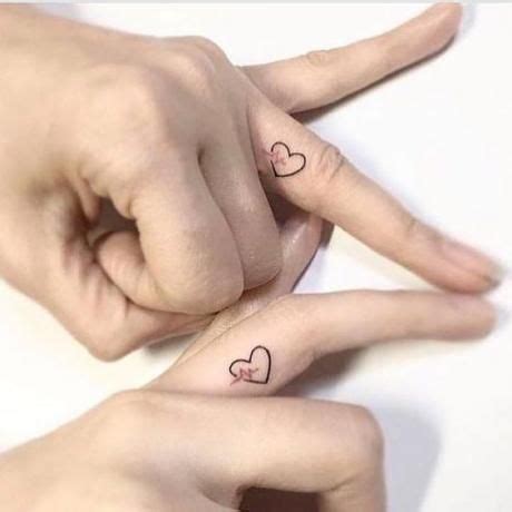 St Valentin Tatouages Trop Mignons Qui C L Brent L Amour