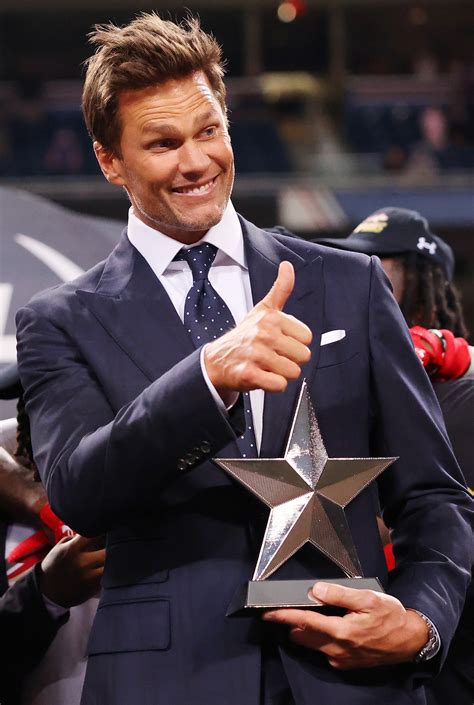 Tom Brady given brutal reaction by crowd during $375m Fox broadcasting