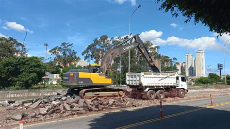 Brt Abc D In Cio Fase Das Obras Na Av Lauro Gomes Ap S