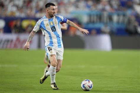 Akhirnya Lionel Messi Cetak Gol Perdana Di Copa America Bola Net